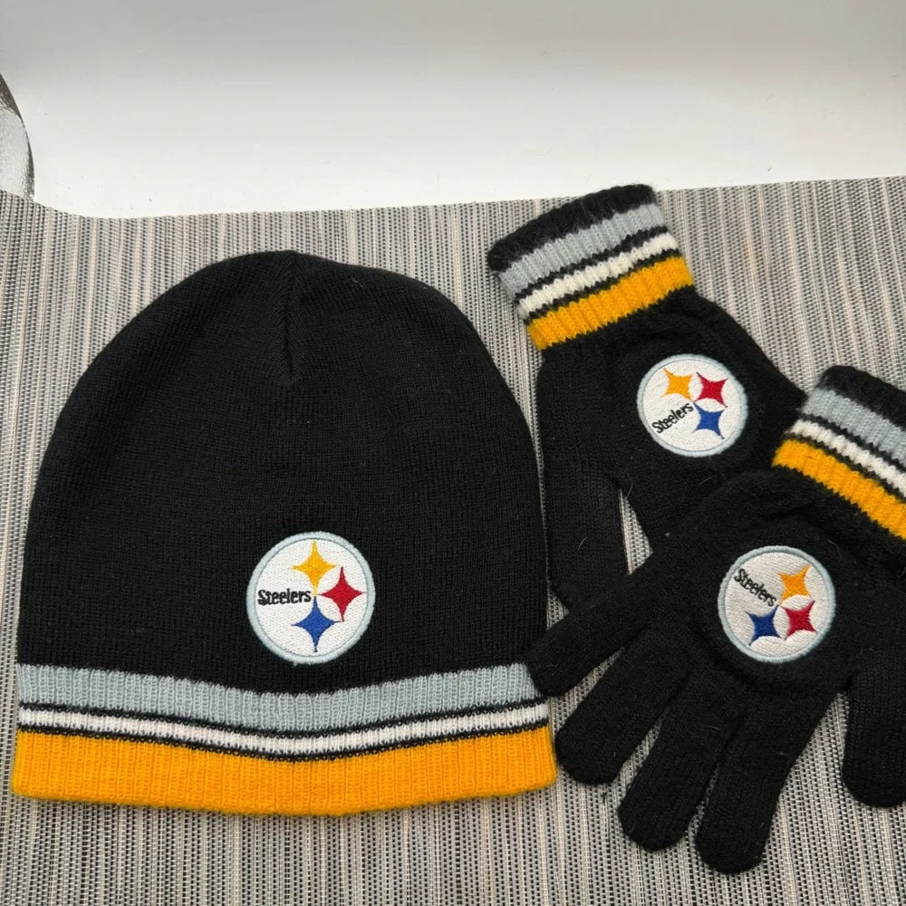 NFL Pittsburgh Steelers Youth Beanie and Gloves Set Boys 8-20 Black Gold Knit